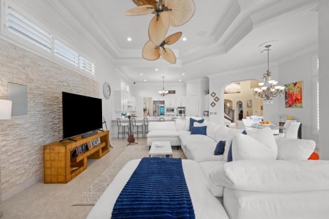 House in Wellington, Florida 5 bedrooms, 467.39 sq.m. № 2158511 - photo 13