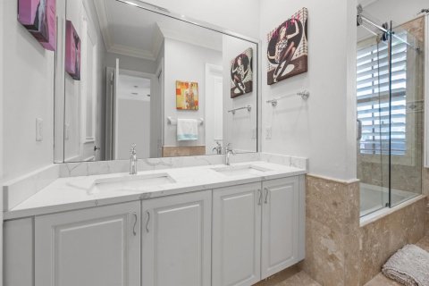 House in Wellington, Florida 5 bedrooms, 467.39 sq.m. № 2158511 - photo 29