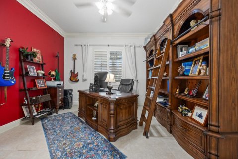 House in Wellington, Florida 5 bedrooms, 467.39 sq.m. № 2158511 - photo 15