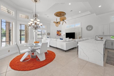 House in Wellington, Florida 5 bedrooms, 467.39 sq.m. № 2158511 - photo 11