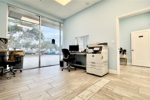 Propiedad comercial en venta en Cocoa, Florida, 9000.19 m2 № 2236710 - foto 11