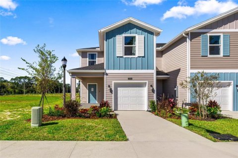 Townhouse in Gainesville, Florida 3 bedrooms, 163.97 sq.m. № 2111958 - photo 2