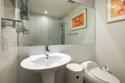 Condo in Miami, Florida  № 1953496 - photo 8
