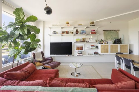 Condo in Miami, Florida  № 1953496 - photo 14