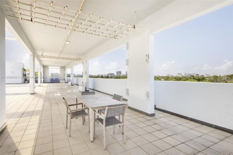 Condo in Miami, Florida  № 1953496 - photo 18