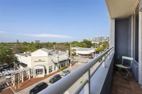 Condo in Miami, Florida  № 1953496 - photo 16