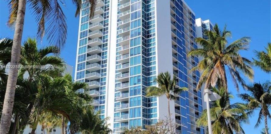 Condominio en Miami Beach, Florida, 1 dormitorio № 2090865