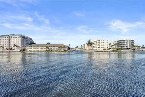 Copropriété à vendre à Fort Lauderdale, Floride: 2 chambres, 111.48 m2 № 1999598 - photo 7