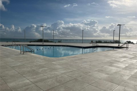 Купить кондоминиум в Майами-Бич, Флорида 1 спальня, 84.73м2, № 1956065 - фото 13