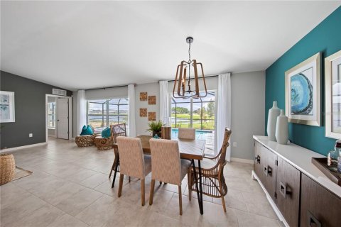 House in Rotonda, Florida 4 bedrooms, 180.32 sq.m. № 1908688 - photo 5