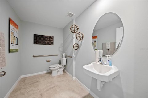 House in Rotonda, Florida 4 bedrooms, 180.32 sq.m. № 1908688 - photo 19