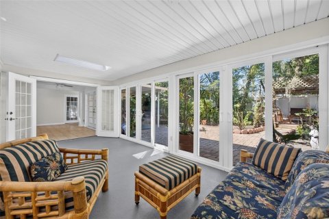 House in Winter Park, Florida 3 bedrooms, 167.6 sq.m. № 2416384 - photo 14