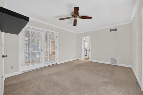 House in Winter Park, Florida 3 bedrooms, 167.6 sq.m. № 2416384 - photo 21