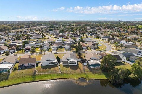 Villa ou maison à vendre à Kissimmee, Floride: 3 chambres, 159.14 m2 № 1527398 - photo 17