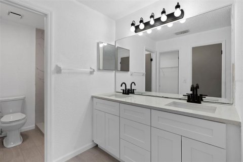 Villa ou maison à vendre à Kissimmee, Floride: 3 chambres, 159.14 m2 № 1527398 - photo 8