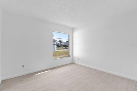 Villa ou maison à vendre à Kissimmee, Floride: 3 chambres, 159.14 m2 № 1527398 - photo 11