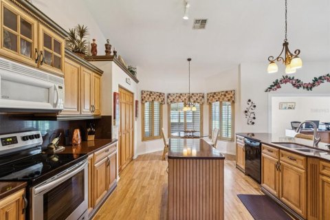 Купить виллу или дом в Гудзон, Флорида 6 комнат, 199.09м2, № 1804112 - фото 13