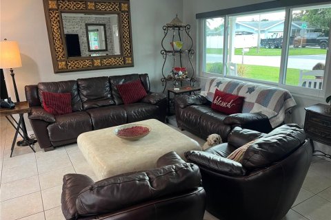 Casa en venta en Seminole, Florida, 2 dormitorios, 92.07 m2 № 1898505 - foto 3