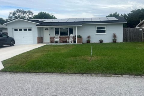 Casa en venta en Seminole, Florida, 2 dormitorios, 92.07 m2 № 1898505 - foto 1