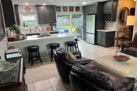 Casa en venta en Seminole, Florida, 2 dormitorios, 92.07 m2 № 1898505 - foto 4