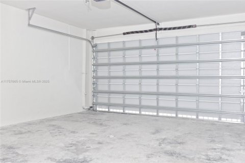 Купить таунхаус в Дорал, Флорида 4 спальни, 246.66м2, № 1977885 - фото 22