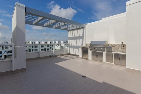 Купить таунхаус в Дорал, Флорида 4 спальни, 246.66м2, № 1977885 - фото 18