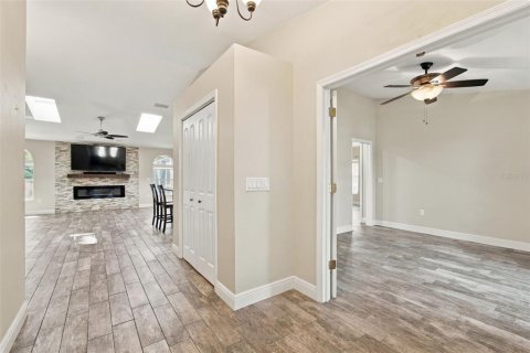 Villa ou maison à vendre à New Port Richey, Floride: 3 chambres, 170.75 m2 № 2428655 - photo 16