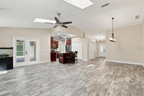 Villa ou maison à vendre à New Port Richey, Floride: 3 chambres, 170.75 m2 № 2428655 - photo 28