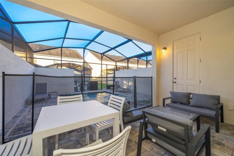 Touwnhouse à vendre à Kissimmee, Floride: 5 chambres, 213.12 m2 № 1561159 - photo 21