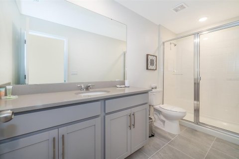 Touwnhouse à vendre à Kissimmee, Floride: 5 chambres, 213.12 m2 № 1561159 - photo 18