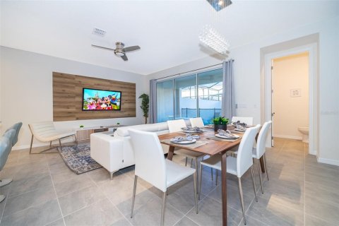 Touwnhouse à vendre à Kissimmee, Floride: 5 chambres, 213.12 m2 № 1561159 - photo 14