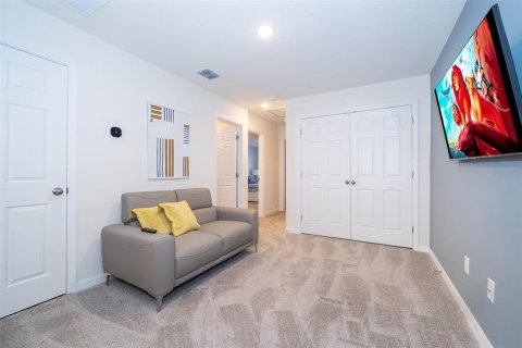 Touwnhouse à vendre à Kissimmee, Floride: 5 chambres, 213.12 m2 № 1561159 - photo 22