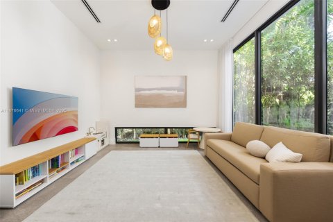 Villa ou maison à vendre à Miami, Floride: 5 chambres, 394 m2 № 1925163 - photo 12