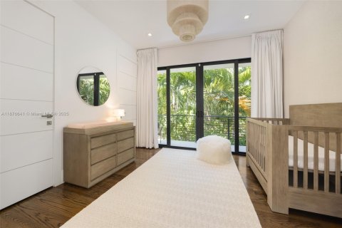 Villa ou maison à vendre à Miami, Floride: 5 chambres, 394 m2 № 1925163 - photo 23