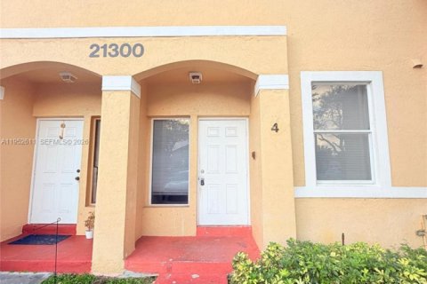 Condominio en Miami, Florida, 2 dormitorios  № 2010378