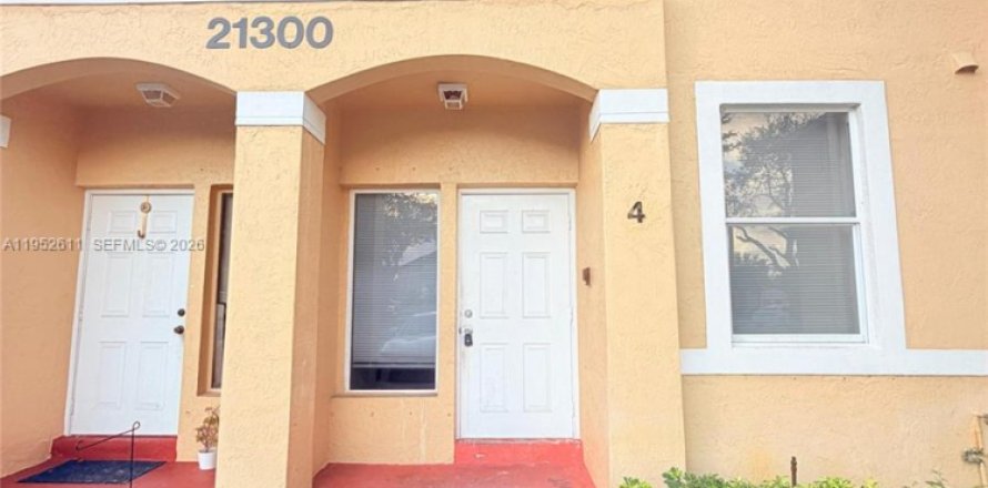 Condominio en Miami, Florida, 2 dormitorios  № 2010378