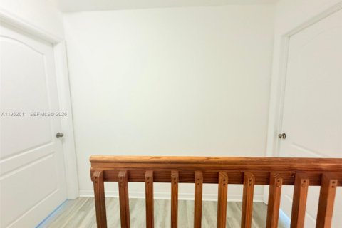 Condominio en alquiler en Miami, Florida, 2 dormitorios, 96.62 m2 № 2010378 - foto 9