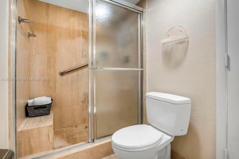 Condo in Hollywood, Florida, 2 bedrooms № 2243569 - photo 27