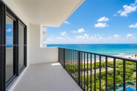 Condo in Hollywood, Florida, 2 bedrooms № 2243569 - photo 6