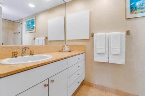 Condo in Hollywood, Florida, 2 bedrooms № 2243569 - photo 26