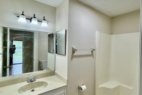 Снять в аренду квартиру в Майами-Гарденс, Флорида 2 спальни, № 1882659 - фото 14