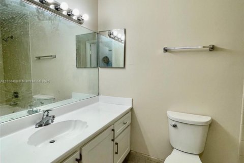 Снять в аренду квартиру в Майами-Гарденс, Флорида 2 спальни, № 1882659 - фото 11