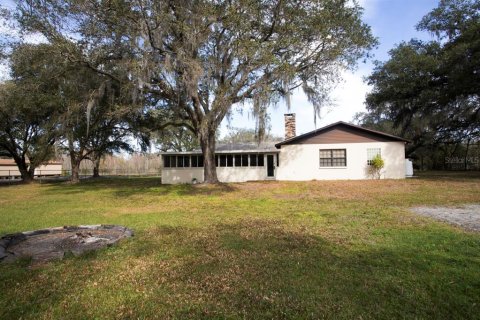 House in Plant City, Florida 3 bedrooms, 176.89 sq.m. № 1751119 - photo 15