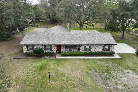 House in Plant City, Florida 3 bedrooms, 176.89 sq.m. № 1751119 - photo 11