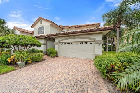 Copropriété à louer à Lakewood Ranch, Floride: 4 chambres, 288.46 m2 № 2166400 - photo 2