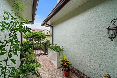Copropriété à louer à Lakewood Ranch, Floride: 4 chambres, 288.46 m2 № 2166400 - photo 22