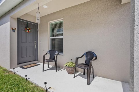House in Winter Haven, Florida 3 bedrooms, 144.28 sq.m. № 1833275 - photo 6