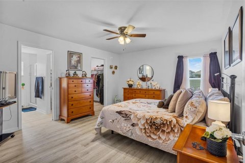 House in Winter Haven, Florida 3 bedrooms, 144.28 sq.m. № 1833275 - photo 17