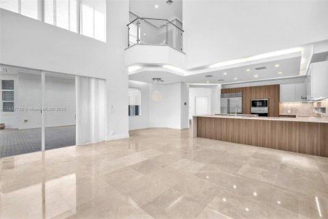 House in Weston, Florida 6 bedrooms, 622.63 sq.m. № 1809444 - photo 16