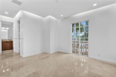 House in Weston, Florida 6 bedrooms, 622.63 sq.m. № 1809444 - photo 30